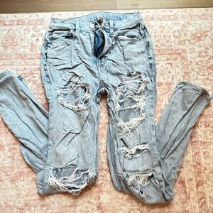 american eagle jeans size 2 with holes high rise